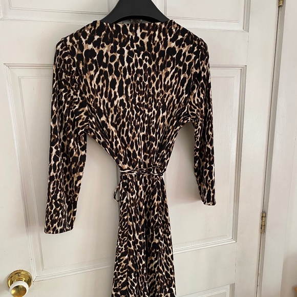 Banana Republic Leopard Print Wrap Dress - Picture 3 of 7